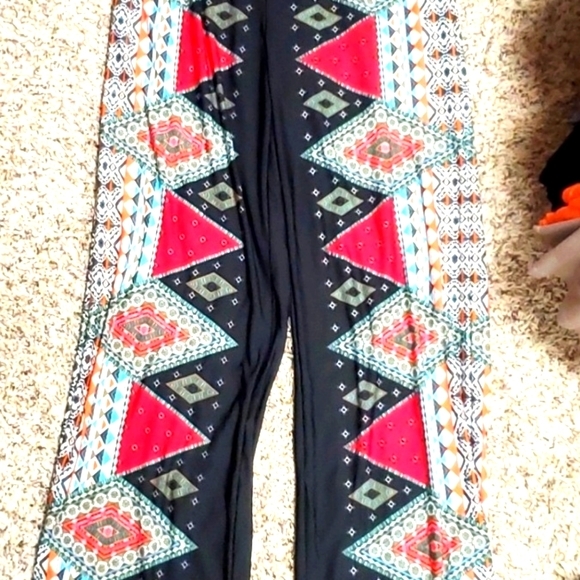 VENUS Aztec Printed Wide Leg Pants - Picture 1 of 9